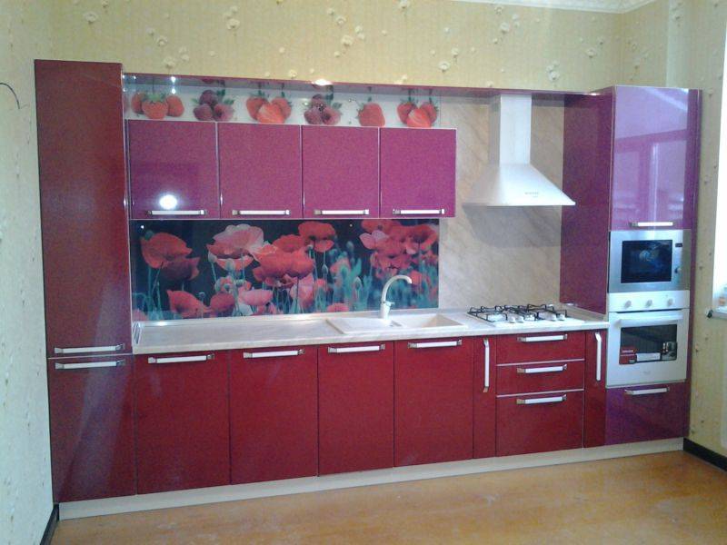 прямая розовая кухня в Армавире