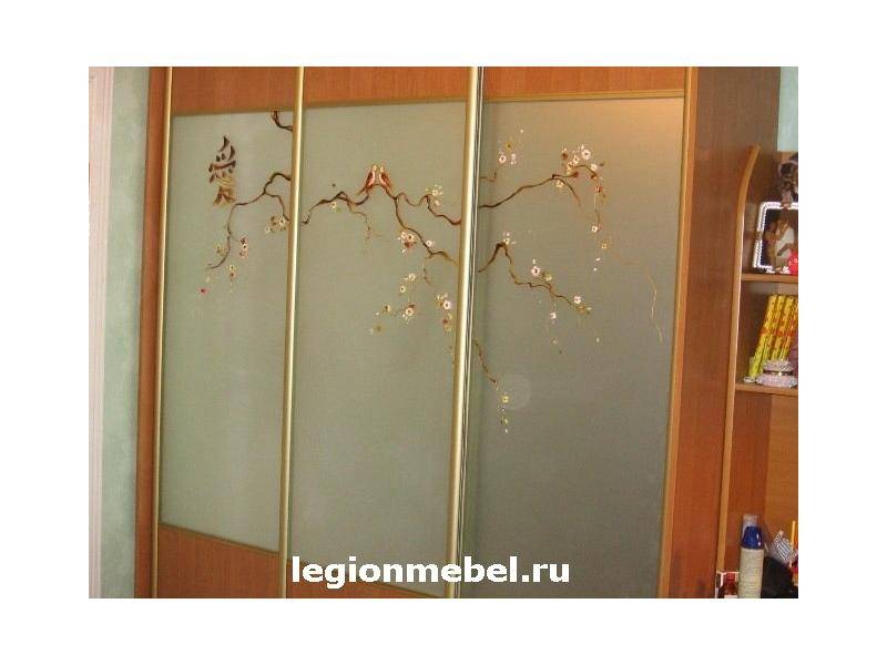 шкаф-купе с витражом в Армавире
