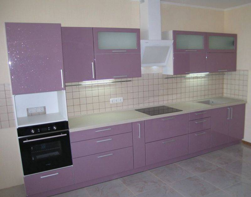 кухня со встроенной бытовой техникой в Армавире
