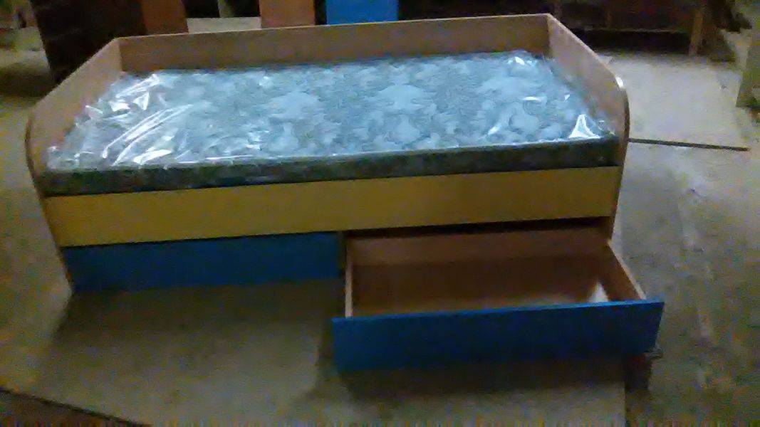 детская кровать с ящиками в Армавире
