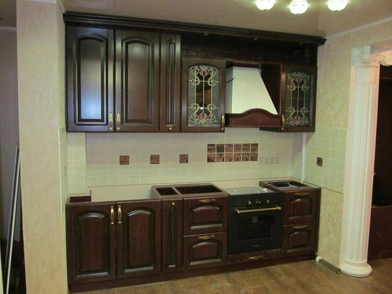 классическая прямая кухня в Армавире