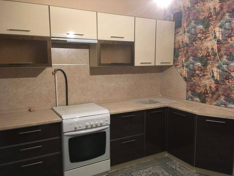 кухня пластик беж+шоколад в Армавире