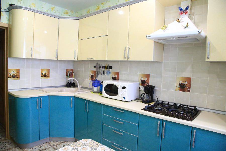 угловая радиусная кухня в Армавире