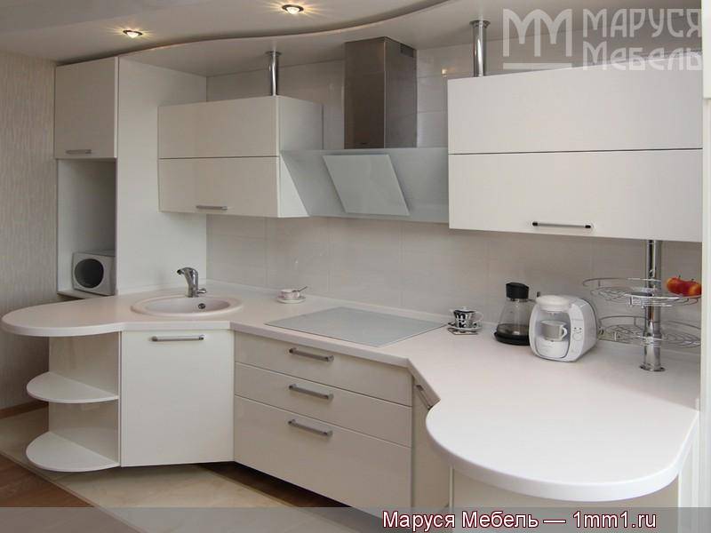 оригинальная симметричная кухня из мдф в Армавире