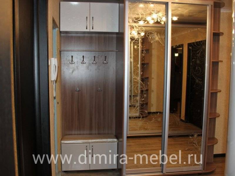 прихожая со шкафом-купе в Армавире