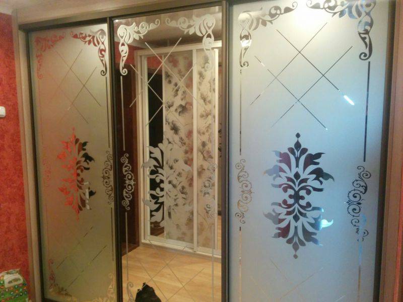 красивый шкаф-купе в прихожую в Армавире