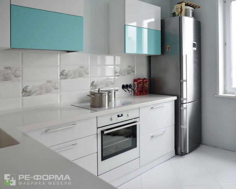 небольшая угловая кухня 028 в Армавире