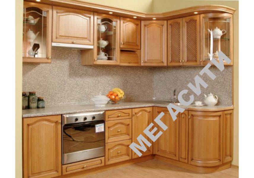 кухонный гарнитур из массива дерева ровена в Армавире