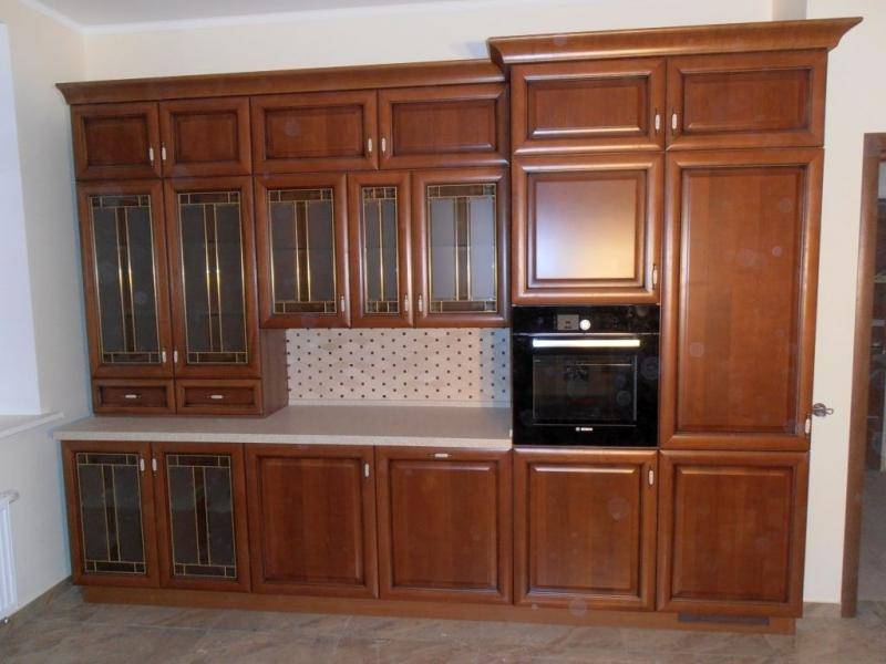 классическая прямая кухня в Армавире