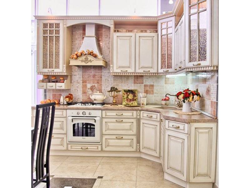 изящная угловая кухня патина в Армавире