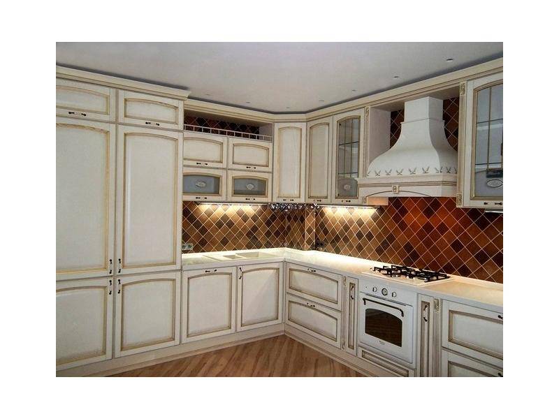 большая угловая кухня в Армавире