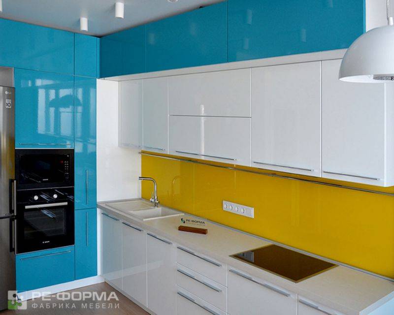 яркая кухня 006 в Армавире