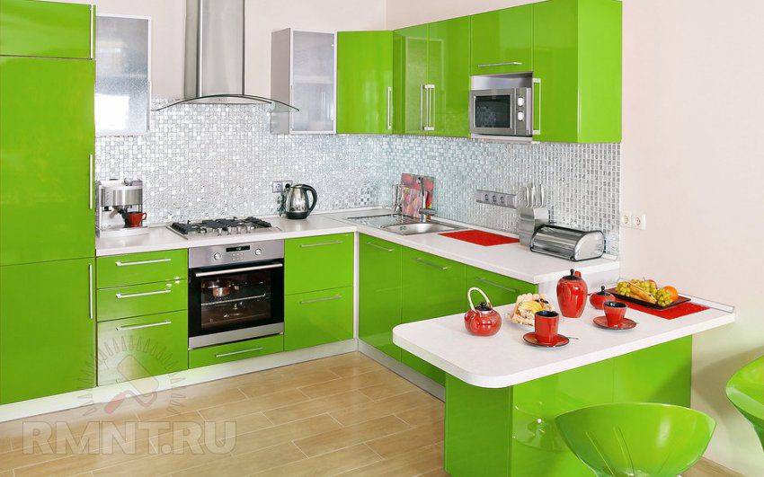 кухня 17 из пластика с барной стойкой в Армавире