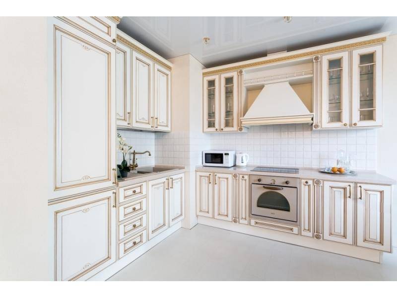угловая кухня классическая в Армавире