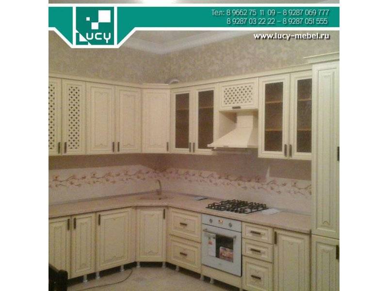 большая угловая кухня в Армавире