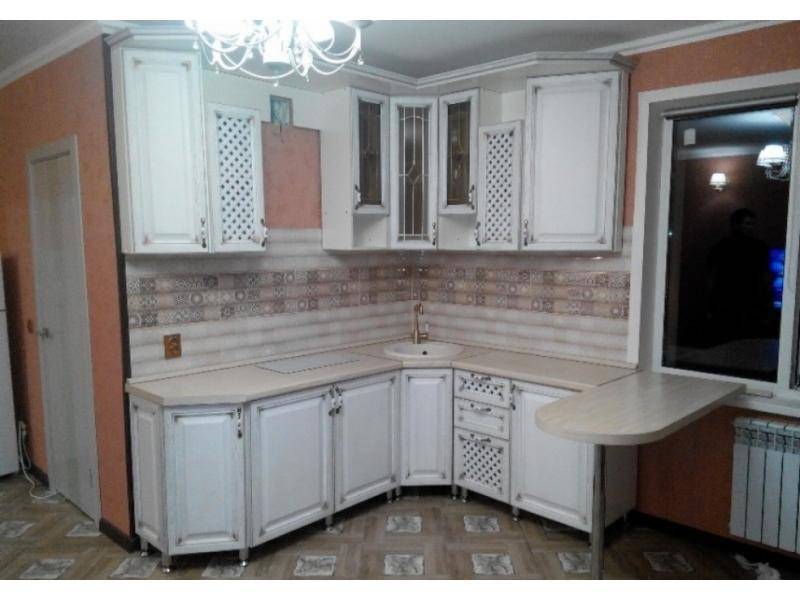 кухня с фасадами массив дуба в Армавире