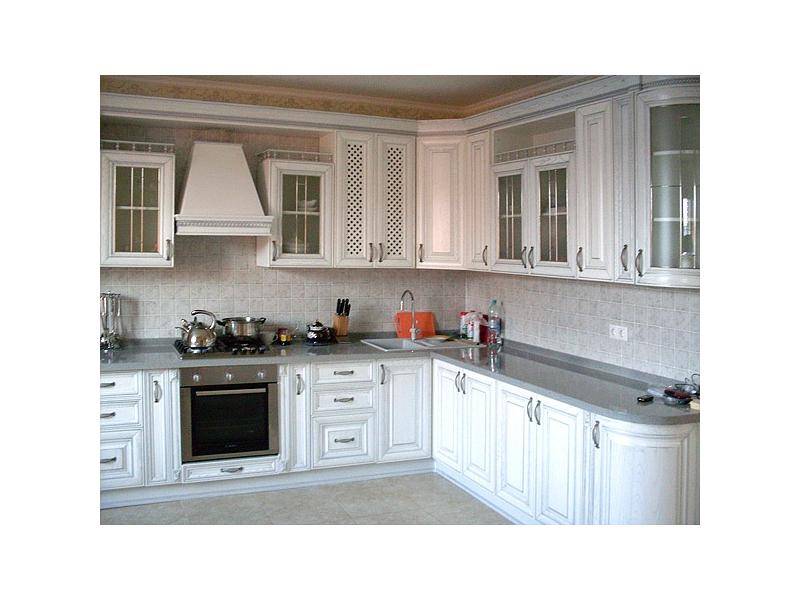 угловая классическая кухня в Армавире