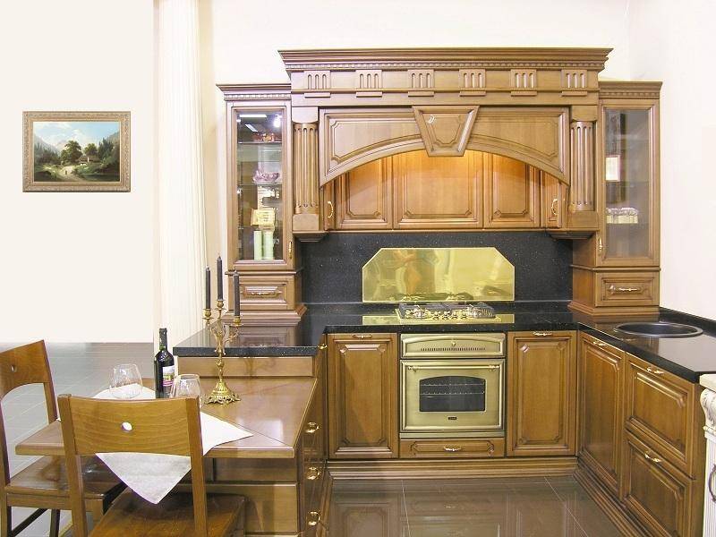 кухонный гарнитур бук цвет старый орех-патина черная 2 в Армавире