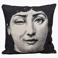 арт-подушка намек fornasetti в Армавире