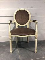 кресло с овальной спинкой «медальон», фасад слоновая кость антик, ткань velvet lux 53 в Армавире