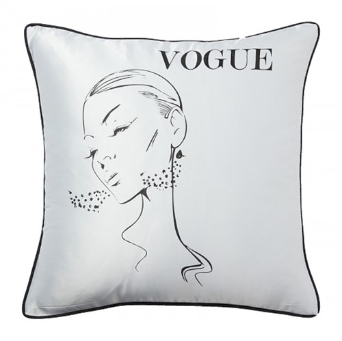 подушка с надписью vogue в Армавире